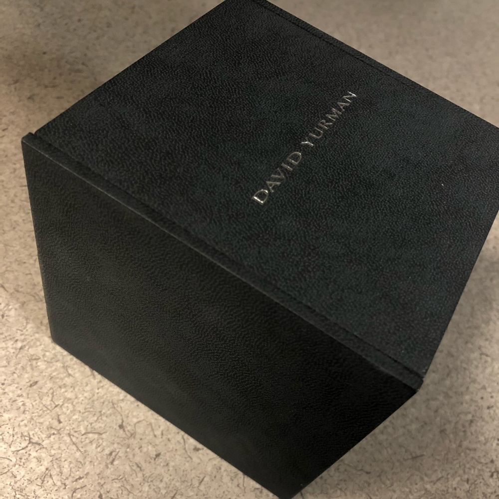 David Yurman Jewelry display box